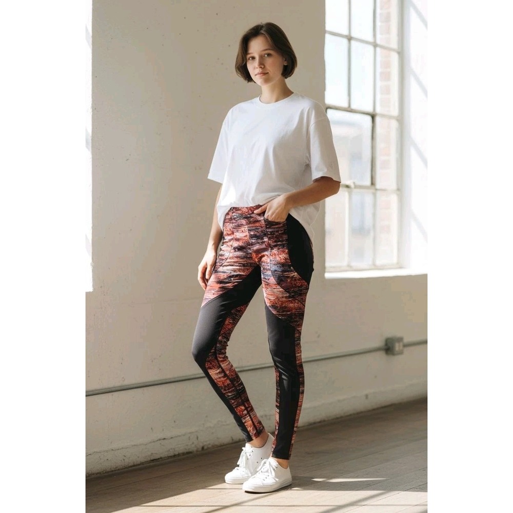 Lululemon‎ Sweat & Repeat Tight *28"Black / Dahliascape Multi